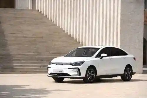 三任老車(chē)主，為何對(duì)北京汽車(chē)情有獨(dú)鐘？